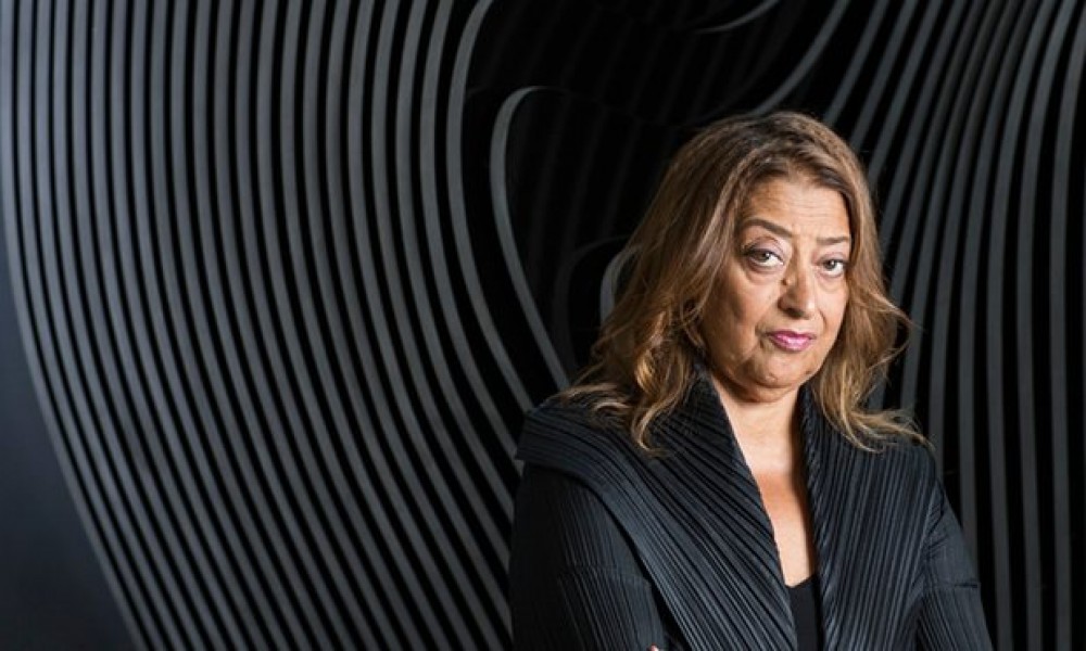 Preminula Zaha Hadid